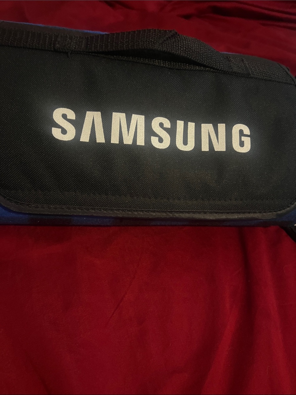 OGIO Samsung Blue and Black Sport Duffel with Removable blanket - Picture 2 of 13